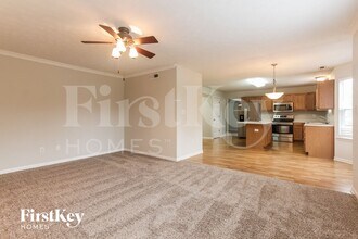 6262 Saddletree Dr in Zionsville, IN - Foto de edificio - Building Photo