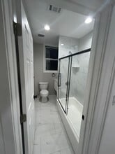 8 Elm St, Unit 2 in Newark, NJ - Building Photo - Building Photo