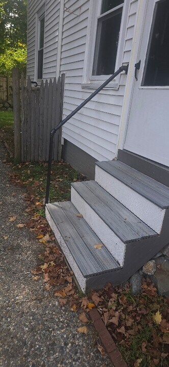30 Church St in Bridgewater, MA - Building Photo