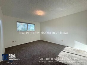 4502 76th Ave W in University Place, WA - Building Photo - Building Photo