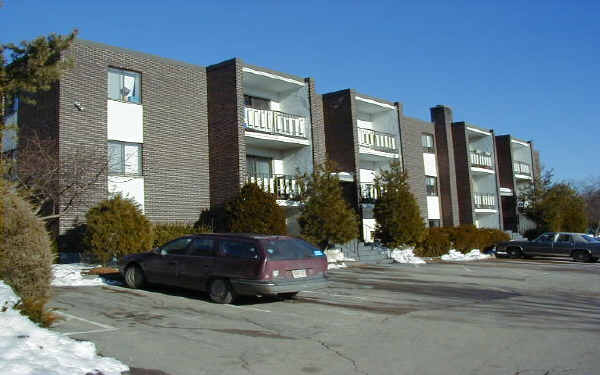 Hayward Street Apartments in Braintree, MA - Building Photo