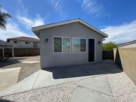 7431 Warren Cir in La Palma, CA - Building Photo