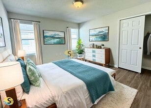 6546 Sweetbay Ln in Jacksonville, FL - Foto de edificio - Building Photo