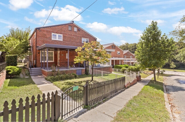 property at 5145 8th St NE