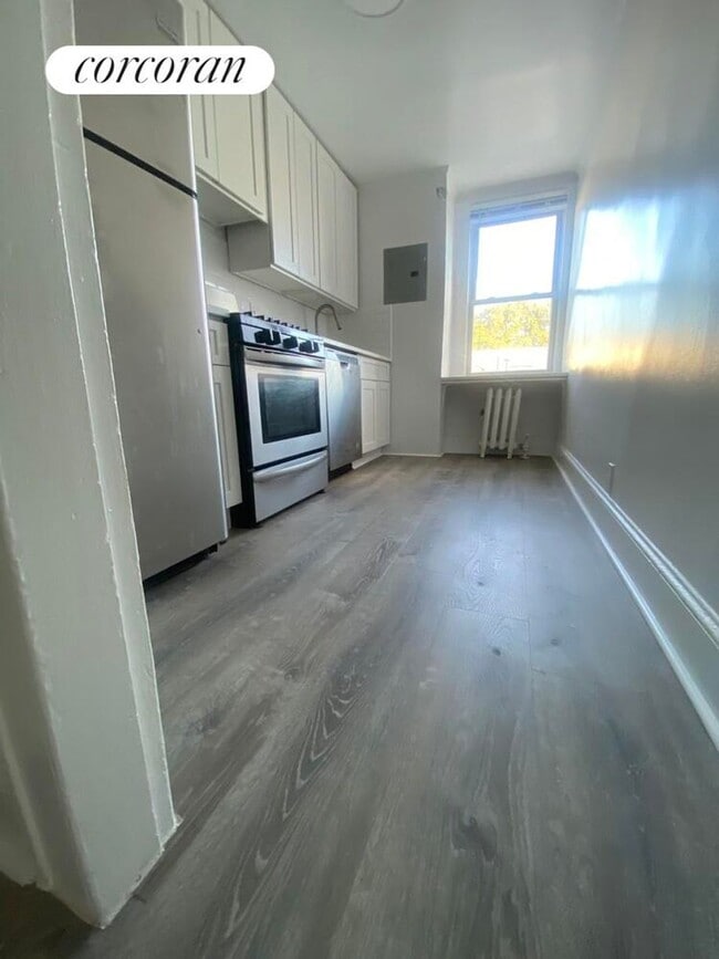 21-23-23 29th Ave