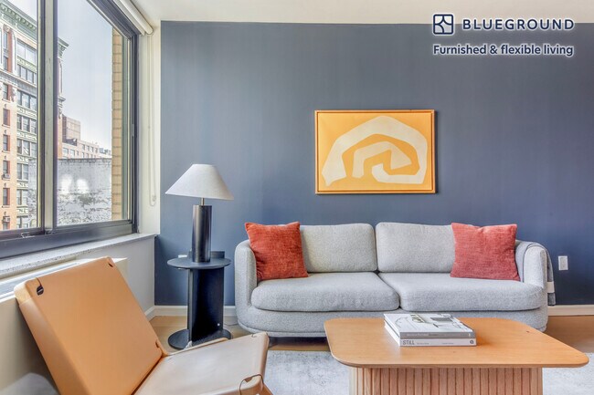 180 W 20th St in New York, NY - Building Photo - Building Photo