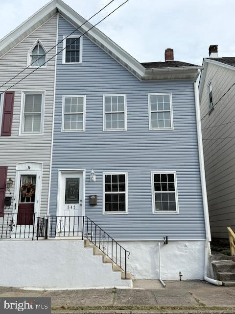 property at 542 Spruce St