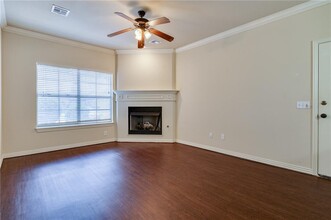 596 E Miracle Dr in Fayetteville, AR - Building Photo - Building Photo