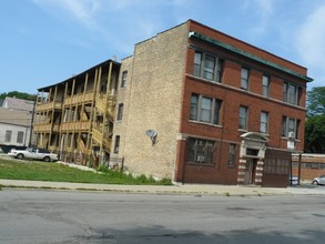 5046 S Laflin St in Chicago, IL - Foto de edificio - Building Photo