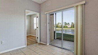 3782 Parkridge Cir in Sarasota, FL - Foto de edificio - Building Photo