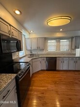 1960 Eastern Pkwy in Schenectady, NY - Building Photo - Building Photo