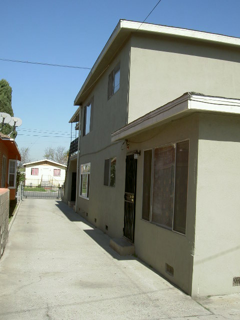 1434 E 51st St in Los Angeles, CA - Building Photo - Building Photo