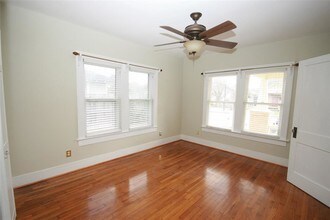 1027 W Cottage St in Houston, TX - Building Photo - Building Photo
