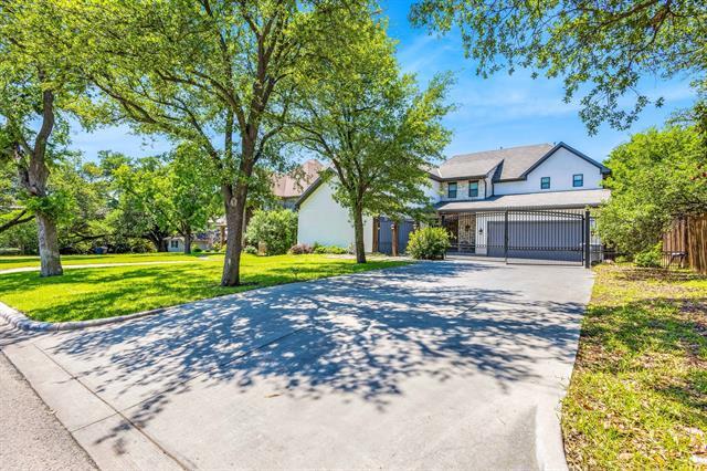 property at 9415 Thornberry Ln