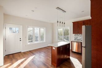 55 Mercer St in Wallington, NJ - Building Photo - Building Photo