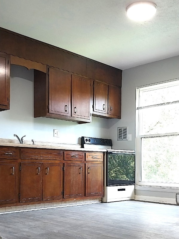 property at 139 Hendricks Blvd