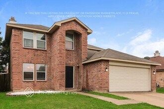 2047 Swenson Ct in Grand Prairie, TX - Building Photo - Building Photo