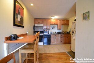 290 Corey Rd, Unit 44 in Boston, MA - Building Photo