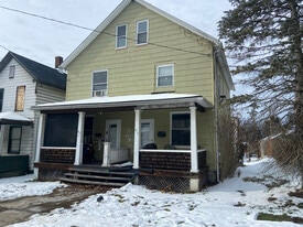 419-419 Forest Ave in Johnstown, PA - Building Photo