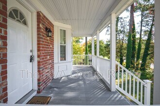 10904 Newlands Ct in Richmond, VA - Building Photo - Building Photo