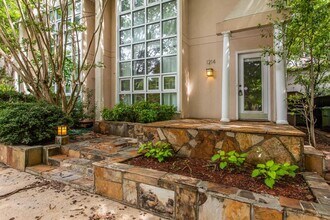 1214 Cleburne Ave NE in Atlanta, GA - Building Photo - Building Photo