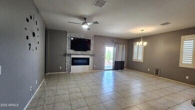 42037 W Quinto Dr in Maricopa, AZ - Building Photo - Building Photo