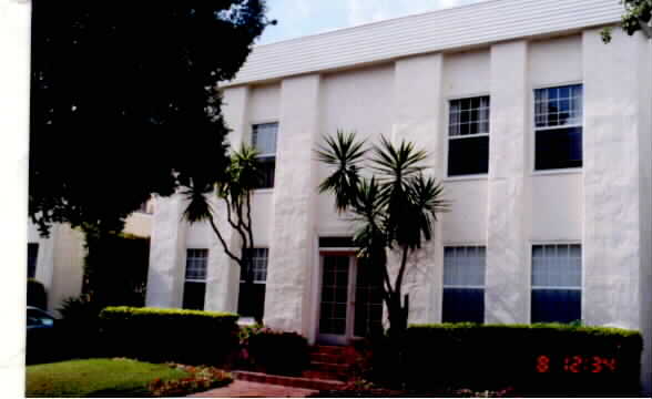 159 N Clark Dr in Beverly Hills, CA - Building Photo - Building Photo