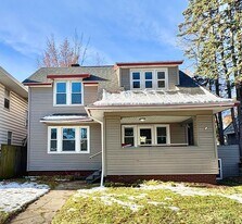 1243 Portage Ave in South Bend, IN - Building Photo