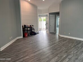 319 N Cove Blvd in Panama City, FL - Building Photo - Building Photo