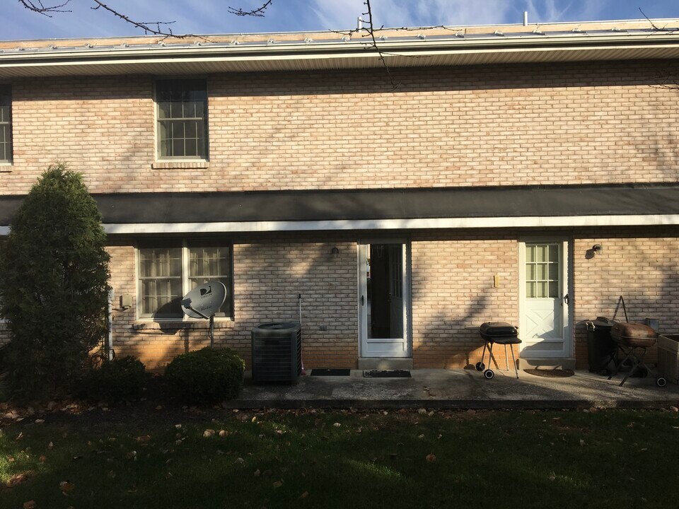 6 Carter Pl, Unit #6 Carter Place in Carlisle, PA - Foto de edificio