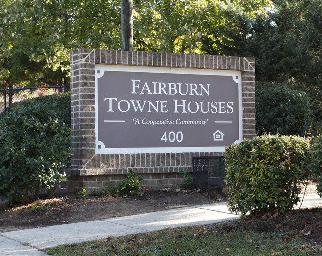 Fairburn Townhouses in Atlanta, GA - Building Photo - Building Photo