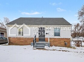 12444 Sarsfield Ave in Warren, MI - Building Photo