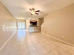 9718 Mulberry Marsh Ln in Sun City Center, FL - Building Photo - Building Photo