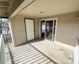 Ivy Club Apartments in Medford, OR - Building Photo