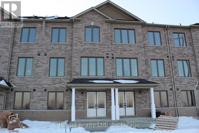 2932 Peter Matthews Dr in Pickering, ON - Building Photo - Building Photo