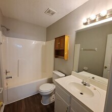Welcome to this charming 3 bedroom, 2 bath in Olive Branch, MS - Building Photo - Building Photo