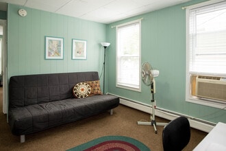 42 Everett St, Unit 42 Everett Street in Boston, MA - Foto de edificio - Building Photo