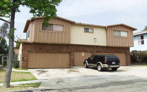 629 Hardin Dr in Inglewood, CA - Building Photo - Building Photo