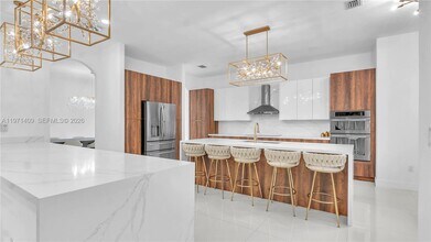 7803 SW 194th Terrace in Cutler Bay, FL - Building Photo - Building Photo