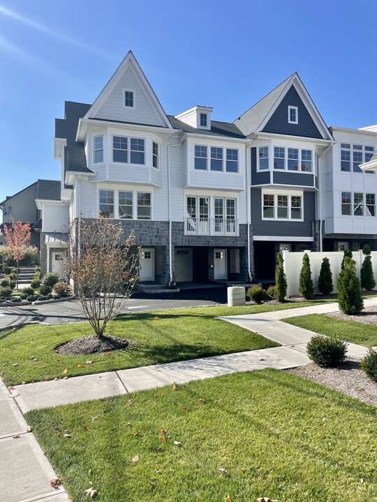 100 Schraalenburg Rd, Unit 94 in Harrington Park, NJ - Foto de edificio