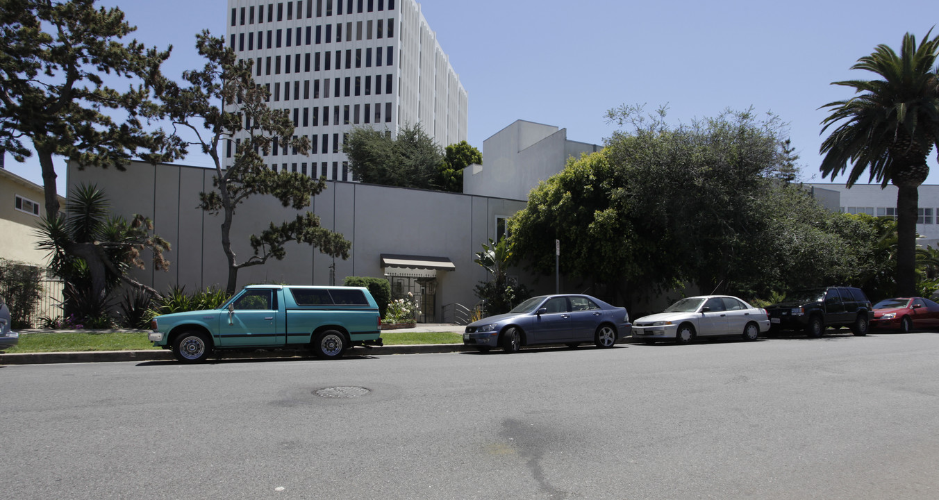 11640 Gorham Ave in Los Angeles, CA - Foto de edificio