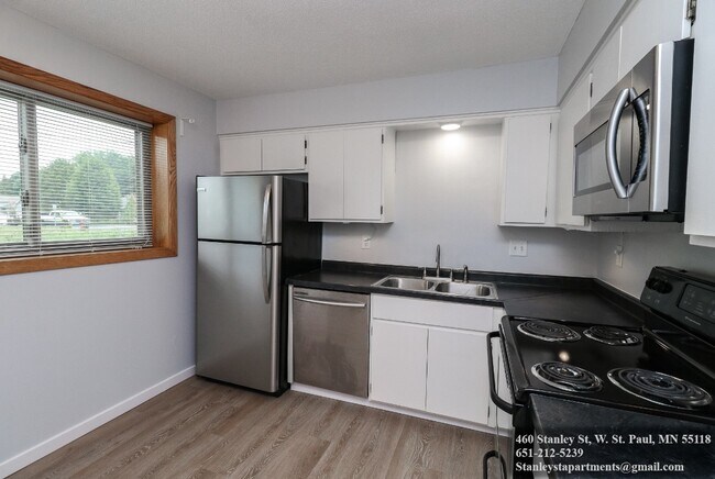 460 Stanley St in West St. Paul, MN - Building Photo - Building Photo