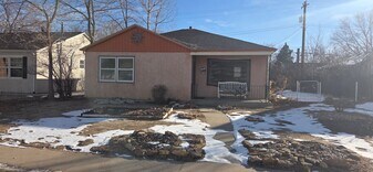 2411 N Logan Ave in Colorado Springs, CO - Building Photo