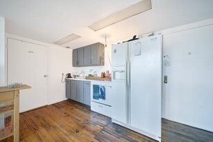 5 Delavan St in Brooklyn, NY - Building Photo - Building Photo