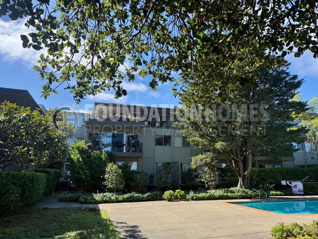 property at 126 Eden Roc Dr