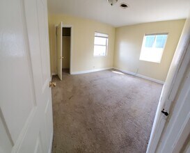 1917 Joliet St in Aurora, CO - Foto de edificio - Building Photo