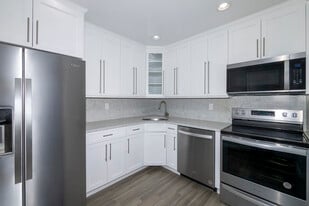 Fairfield Village at Levittown in Levittown, NY - Building Photo