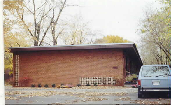 4923 Belmont Rd in Downers Grove, IL - Building Photo