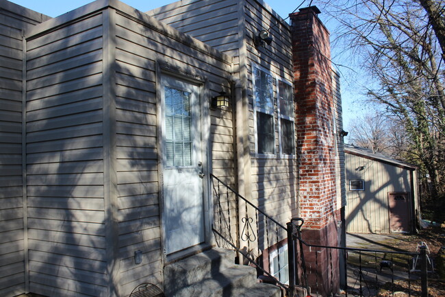 404 Lawrence Pl in Columbia, MO - Building Photo - Building Photo