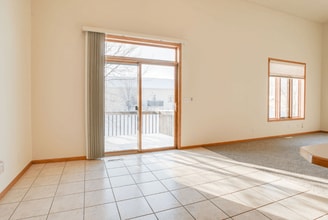 Tustin Townhomes in Fargo, ND - Building Photo - Building Photo